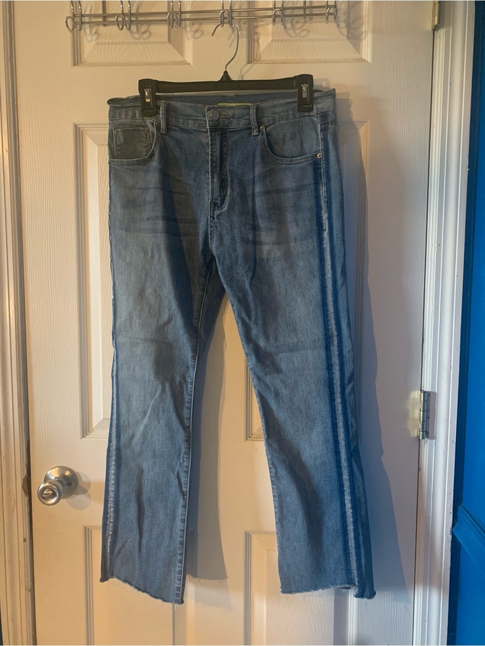 Gianni Bini Women's Light Blue Straight Jeans